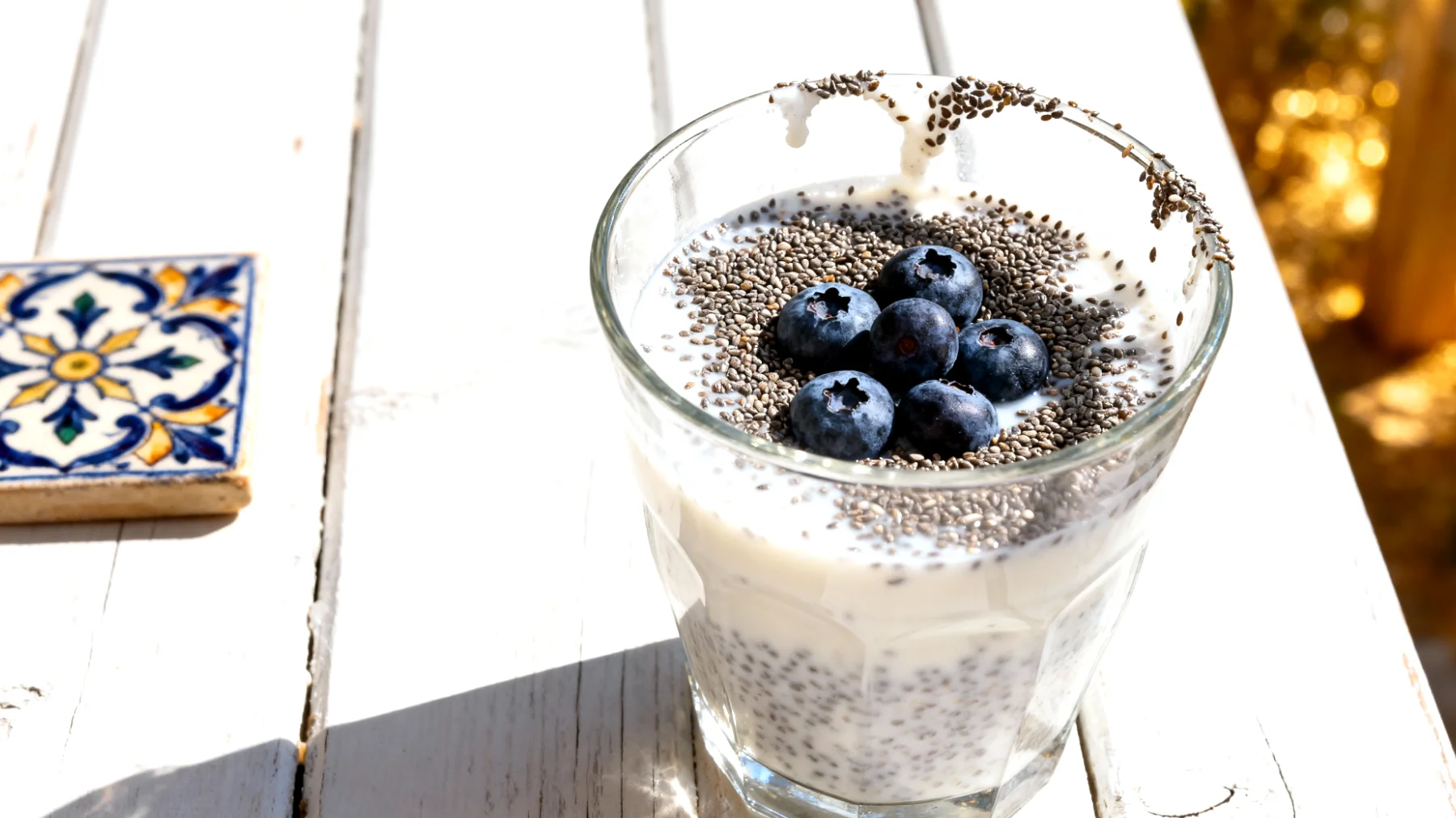 Kefir con semi di chia e mirtilli"